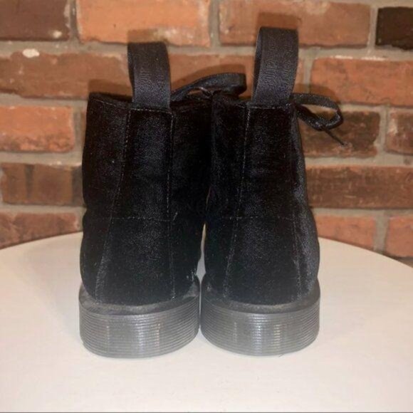 Dr. Martens Black Velvet Combat Boots Size 6 - Picture 4 of 8